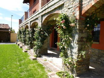 Agroturismo La Corte Di Langa