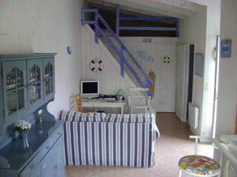 La Petite Maison Sur L'ile De R�