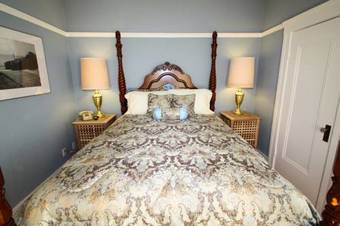 Bed & Breakfast Shorelight Inn