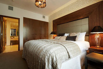 Hotel Carrigaline Court