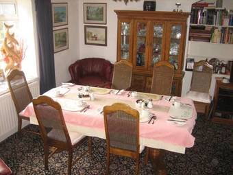 Bed & Breakfast Four Seasons Guest House