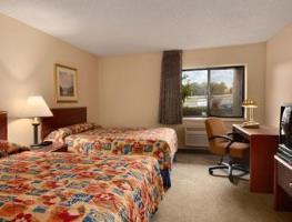 Hotel Baymont Inns & Suites Tulsa