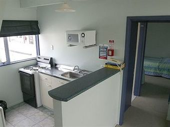 Copperfield Seaside Motel