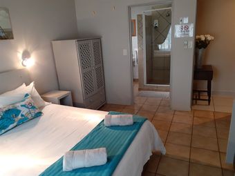 Hostal Komati Guesthouse