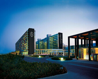 Hotel Nirvana Cosmopolitan