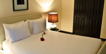 Tradewinds Apartment Hotel