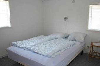 Three-bedroom Holiday Home In Nex� 32