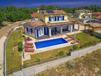 Villa Monika