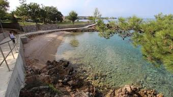 Two-bedroom Apartment In Malinska X