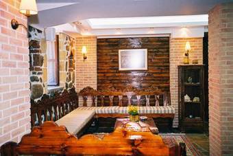 Hostal Archontiko Hotel