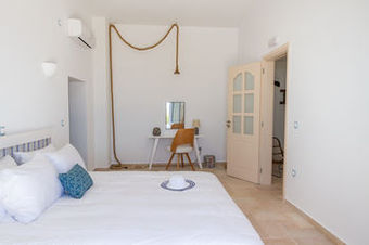 Villa Enastron Suites