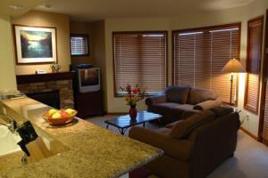 Hotel Juniper Springs Resort