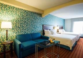Hotel Fairfield Inn & Suites By Marriott Toronto Airport