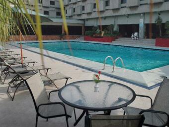 Avari Lahore Hotel