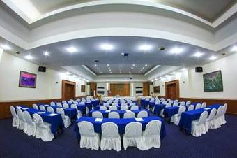 Hotel Lopburi Inn Resort