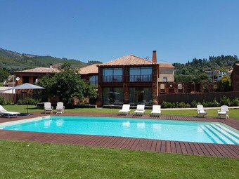 Agroturismo Casa De Baixo-turismo Em Espa�o Rural