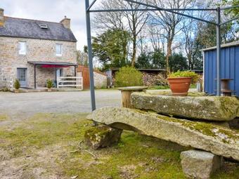 Maison De Vacances - Plouneventer