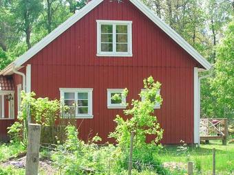 Three-bedroom Holiday Home In H�cksvik
