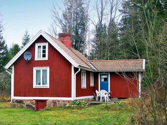 Two-bedroom Holiday Home In Vissefj�rda 1