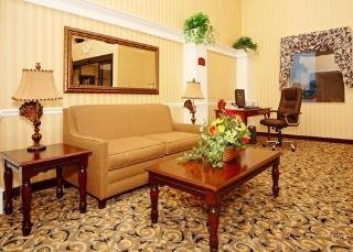 Hotel Sleep Inn & Suites