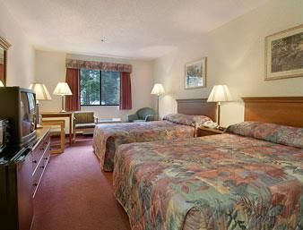 Hotel Baymont Inn & Suites Logan