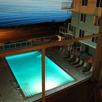 Hotel Raintree's Sandcastle