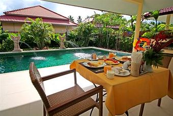 Thai Thani Pool Villa Resort