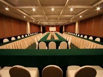 Hotel Rattan Inn