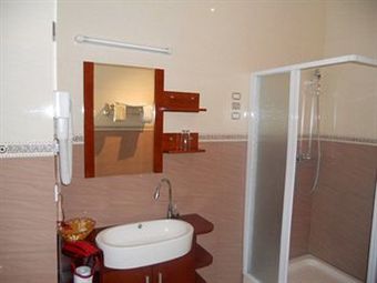 Mika Hotel, Kabulonga