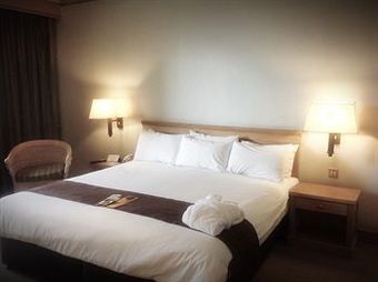 Rainbow Towers Hotel And Conference Centre