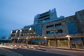 Hotel Lansmore Masa Square