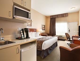 Hotel Ramada Clairmont/grande Prairie