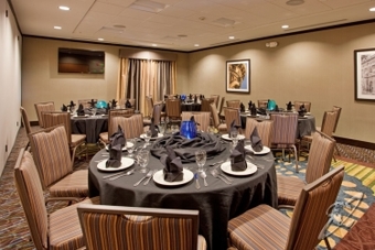 Holiday Inn Express Hotel & Suites St. Joseph