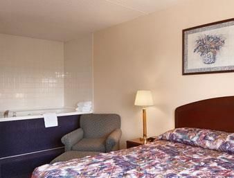 Motel Super 8 Manchester Airport