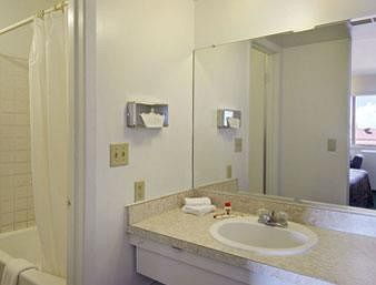 Hotel Super 8 Vernon