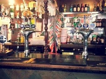 Hostal The White Lion