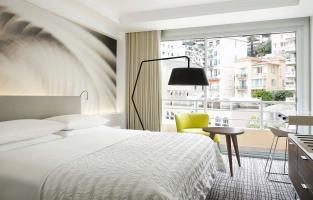 Hotel Meridien Beach Plaza