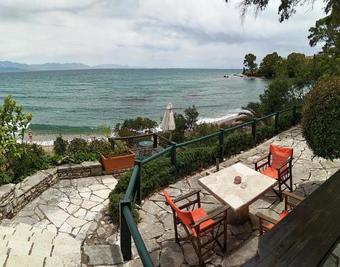 Aparthotel Grekis Beach Hotel And Apartments