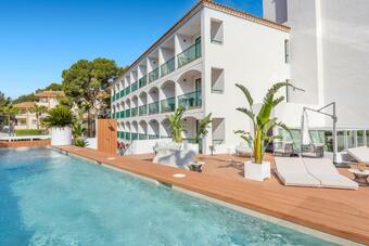 Valentin Somni Hotel & Suites Adults Only +16