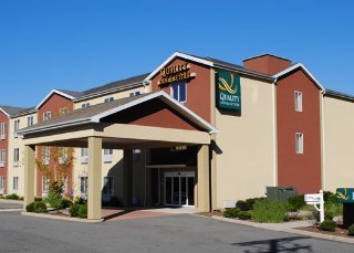 Hotel Quality Inn & Suites