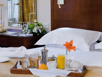 Hotel Macdonald Swans Nest