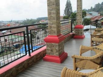 Hostal Berastagi Sunrise Guest House