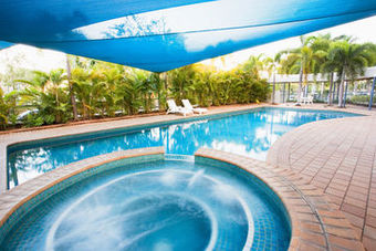 Hotel Mantra Esplanade (1 Bedroom)