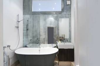 Earls Court Apartment Trebovir Road