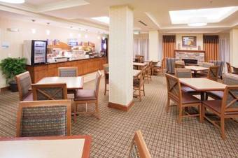 Holiday Inn Express Hotel & Suites Denver Airport