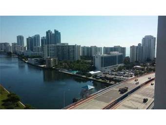 Beachwalk Resort Apartment