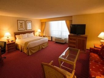 Holiday Inn Express Hotel & Suites Chicago O'hare