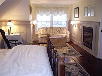 Isaiah Jones Homestead Bed And Breakfast