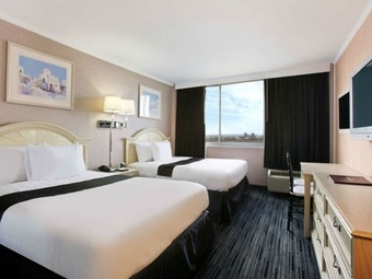 Meadowlands View Hotel