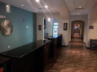 Hotel Oakwood Suites